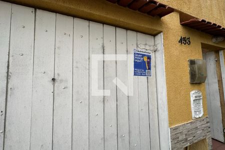 Casa à venda com 395m², 5 quartos e 2 vagas Casa à venda com 395m², 5 quartos e 2 vagasFachada da casa e plaquinha