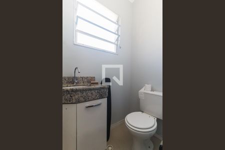 Lavabo de apartamento para alugar com 3 quartos, 130m² em Vila Mogilar, Mogi das Cruzes