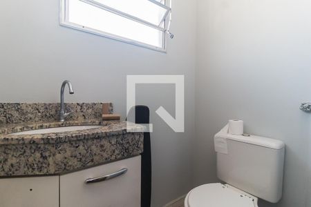 Lavabo de apartamento para alugar com 3 quartos, 130m² em Vila Mogilar, Mogi das Cruzes