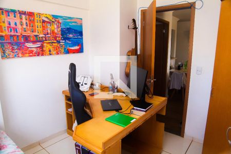Quarto 2 de apartamento para alugar com 2 quartos, 58m² em Samambaia Norte (samambaia), Brasília