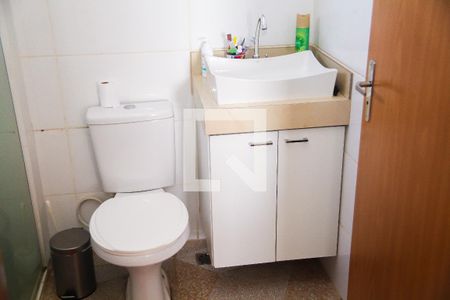 Apartamento à venda com 58m², 2 quartos e 1 vaga Apartamento à venda com 58m², 2 quartos e 1 vagaBanheiro