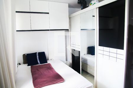 Quarto 1 de apartamento para alugar com 2 quartos, 58m² em Samambaia Norte (samambaia), Brasília