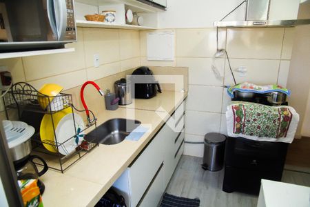 Cozinha de apartamento para alugar com 2 quartos, 58m² em Samambaia Norte (samambaia), Brasília
