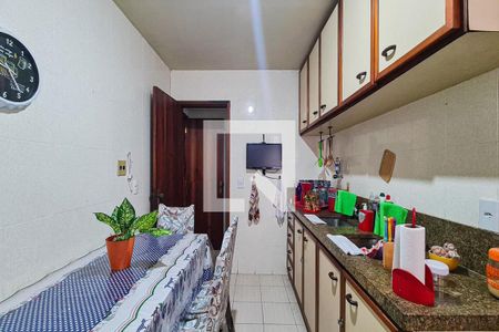 Apartamento à venda com 107m², 3 quartos e 2 vagasCozinha