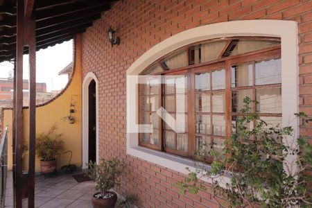 Sacada de casa à venda com 3 quartos, 150m² em Vila Iorio, São Paulo