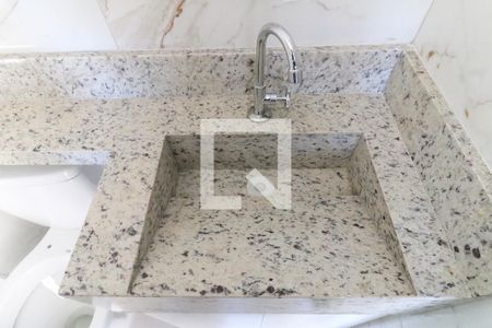 Apartamento à venda com 39m², 2 quartos e sem vaga Apartamento à venda com 39m², 2 quartos e sem vagaBanheiro