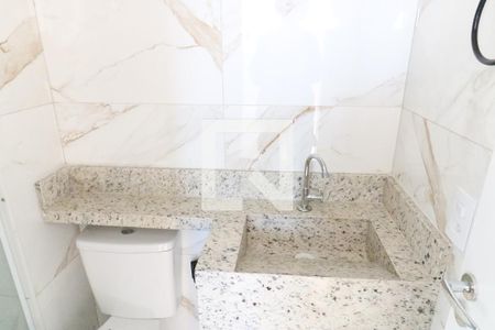 Apartamento à venda com 39m², 2 quartos e sem vaga Apartamento à venda com 39m², 2 quartos e sem vagaBanheiro