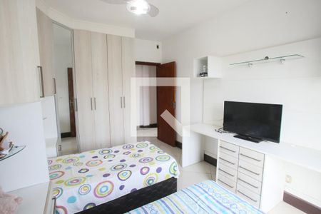 Apartamento à venda com 397m², 3 quartos e 1 vagaQuarto 2