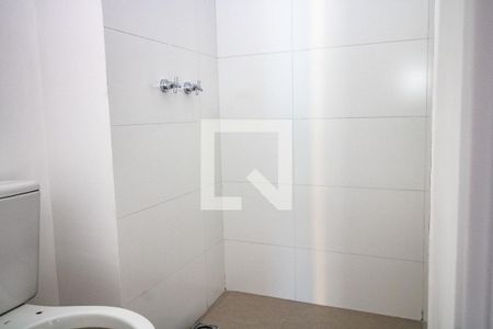 Banheiro- panorâmica de kitnet/studio à venda com 1 quarto, 30m² em Indianópolis, São Paulo