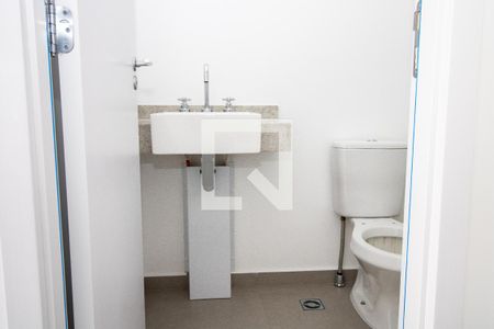 Banheiro - panorâmica de kitnet/studio à venda com 1 quarto, 30m² em Indianópolis, São Paulo