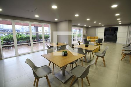 Apartamento para alugar com 28m², 1 quarto e sem vagaÁrea comum - Salão de festas