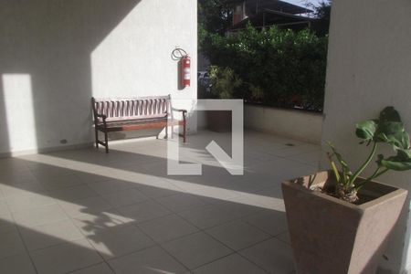 Apartamento à venda com 72m², 2 quartos e 1 vagaÁrea comum