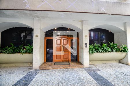 Apartamento para alugar com 130m², 3 quartos e 1 vaga Apartamento para alugar com 130m², 3 quartos e 1 vagaEntrada