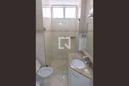 Apartamento à venda com 367m², 5 quartos e 3 vagas Apartamento à venda com 367m², 5 quartos e 3 vagasBanheiro da Suíte 1