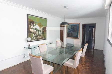 Apartamento à venda com 367m², 5 quartos e 3 vagas Apartamento à venda com 367m², 5 quartos e 3 vagasSala de Jantar