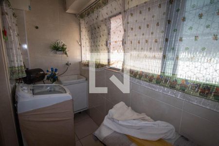 Apartamento à venda com 77m², 2 quartos e 1 vagaÁrea de Serviço