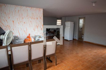 Apartamento à venda com 77m², 2 quartos e 1 vagaSalão de Festas