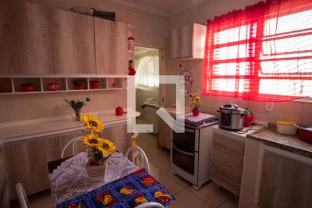 Apartamento à venda com 77m², 2 quartos e 1 vagaCozinha