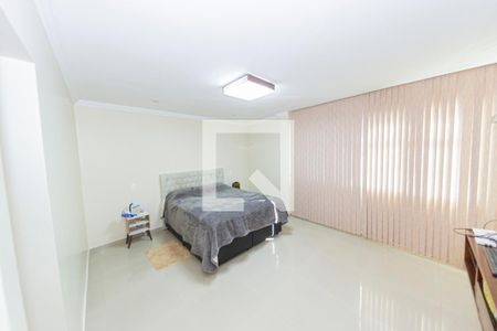 Casa para alugar com 800m², 4 quartos e 4 vagas Casa para alugar com 800m², 4 quartos e 4 vagasSuíte