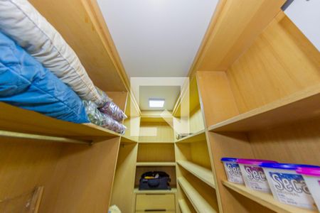 Casa para alugar com 800m², 4 quartos e 4 vagas Casa para alugar com 800m², 4 quartos e 4 vagasCloset da suíte