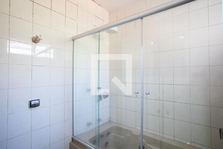 Casa à venda com 120m², 3 quartos e 3 vagasBanheiro da Suíte