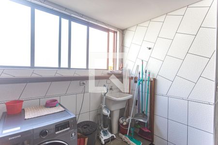 Apartamento à venda com 74m², 2 quartos e 2 vagas Apartamento à venda com 74m², 2 quartos e 2 vagasÁrea de serviço