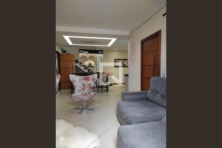 Casa à venda com 3 quartos, 127m² em Céu Azul, Belo Horizonte