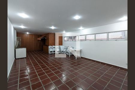 Apartamento à venda com 110m², 3 quartos e 2 vagas Apartamento à venda com 110m², 3 quartos e 2 vagasÁrea comum - Salão de festas