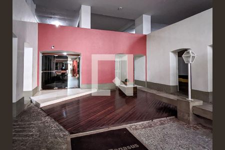 Apartamento à venda com 110m², 3 quartos e 2 vagas Apartamento à venda com 110m², 3 quartos e 2 vagasFachada e portaria