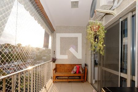 Apartamento à venda com 110m², 3 quartos e 2 vagas Apartamento à venda com 110m², 3 quartos e 2 vagasVaranda gourmet