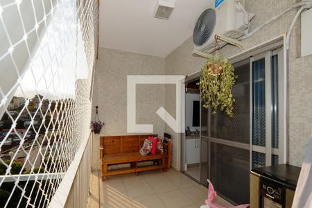 Apartamento à venda com 110m², 3 quartos e 2 vagas Apartamento à venda com 110m², 3 quartos e 2 vagasVaranda gourmet