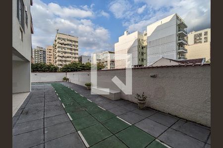 Apartamento à venda com 110m², 3 quartos e 2 vagas Apartamento à venda com 110m², 3 quartos e 2 vagasÁrea comum - Playground