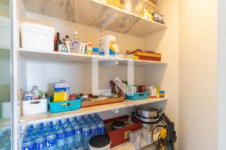 Casa de condomínio à venda com 200m², 3 quartos e 4 vagasDispensa