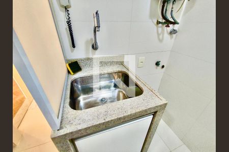 Studio para alugar com 56m², 1 quarto e sem vaga Studio para alugar com 56m², 1 quarto e sem vagaÁrea serviço