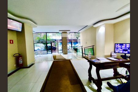 Portaria de kitnet/studio para alugar com 1 quarto, 56m² em Copacabana, Rio de Janeiro