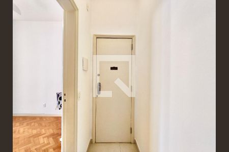 Corredor de kitnet/studio para alugar com 1 quarto, 56m² em Copacabana, Rio de Janeiro