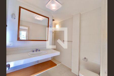 Studio para alugar com 56m², 1 quarto e sem vaga Studio para alugar com 56m², 1 quarto e sem vagaStudio banheiro