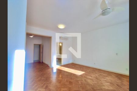 Studio para alugar com 56m², 1 quarto e sem vaga Studio para alugar com 56m², 1 quarto e sem vagaSala