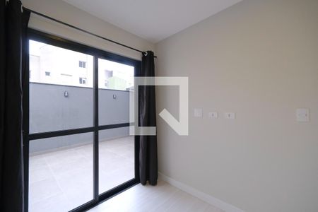 Sala de apartamento para alugar com 1 quarto, 50m² em Capão Raso, Curitiba