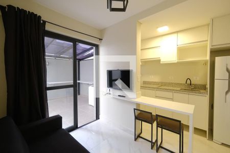Sala de apartamento para alugar com 1 quarto, 50m² em Capão Raso, Curitiba