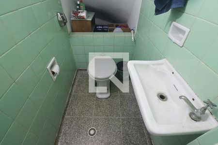 Casa à venda com 130m², 3 quartos e 1 vagaLavabo