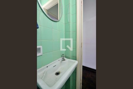 Casa à venda com 130m², 3 quartos e 1 vagaLavabo