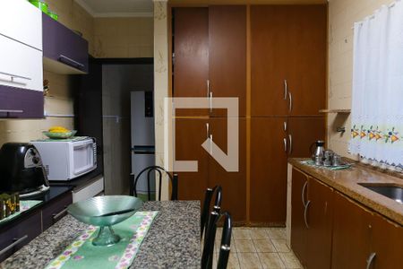 Casa à venda com 230m², 3 quartos e 2 vagas Casa à venda com 230m², 3 quartos e 2 vagasCozinha