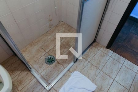 Casa à venda com 230m², 3 quartos e 2 vagas Casa à venda com 230m², 3 quartos e 2 vagasBanheiro Social