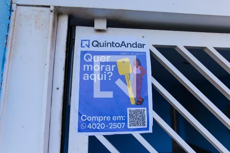 Casa à venda com 230m², 3 quartos e 2 vagas Casa à venda com 230m², 3 quartos e 2 vagasPlaquinha