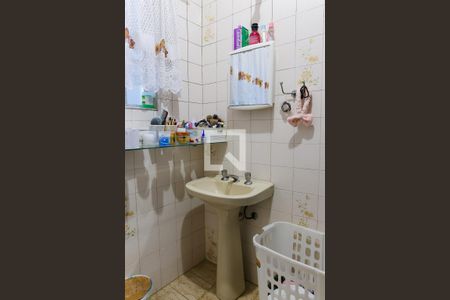 Casa à venda com 230m², 3 quartos e 2 vagas Casa à venda com 230m², 3 quartos e 2 vagasBanheiro da Suite