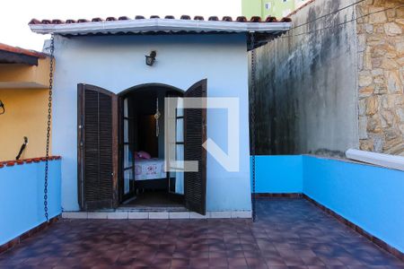 Casa à venda com 230m², 3 quartos e 2 vagas Casa à venda com 230m², 3 quartos e 2 vagasVaranda da Suite