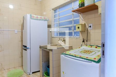 Casa à venda com 230m², 3 quartos e 2 vagas Casa à venda com 230m², 3 quartos e 2 vagasÁrea de Serviço