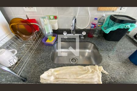 Apartamento à venda com 75m², 2 quartos e 2 vagasCozinha 