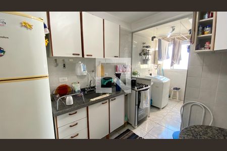 Apartamento à venda com 75m², 2 quartos e 2 vagasCozinha 